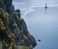 服务器租用与服务器托管哪个比较好？